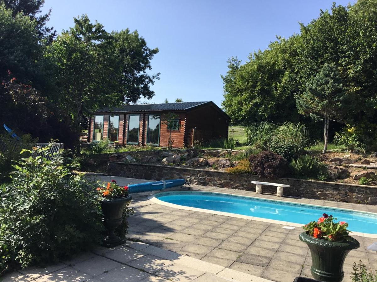 Tudor Lodge With Pool & Bbq Cabin Liskeard Zewnętrze zdjęcie