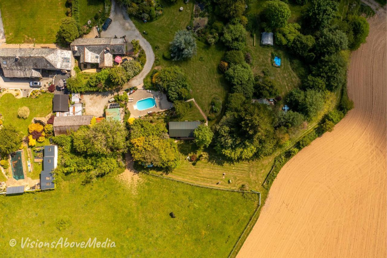 Tudor Lodge With Pool & Bbq Cabin Liskeard Zewnętrze zdjęcie