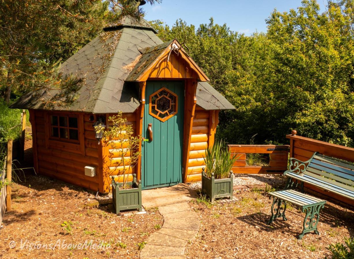 Tudor Lodge With Pool & Bbq Cabin Liskeard Zewnętrze zdjęcie
